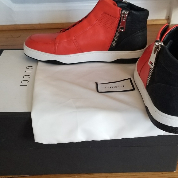 New In Box Gucci High Tops - Picture 4 of 16